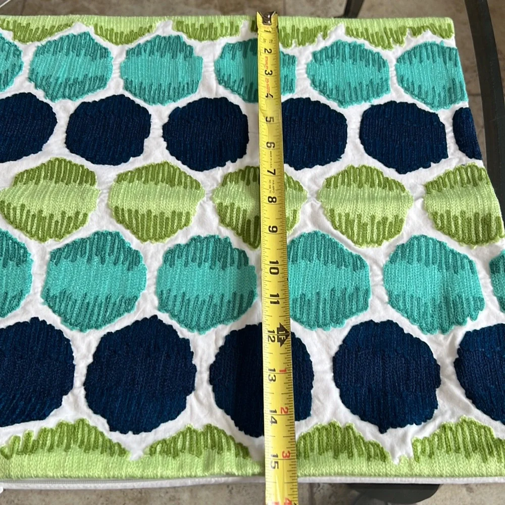 Gorgeous cushion cover modern design blue teal and green colors New no tag